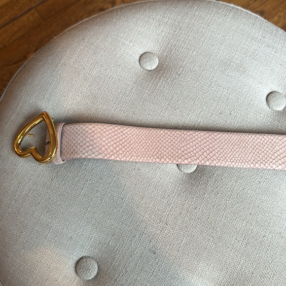 Talbots x Moschino Gold Heart Buckle Pink Snake Suede Belt Women's - Picture 4 of 9